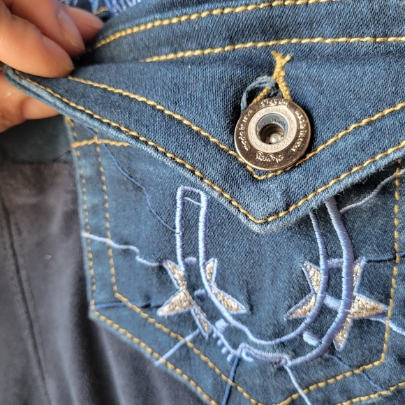 2KGray Riding Jeans Women's Size 26 Embroidered and Embellished Back Pockets - Picture 9 of 13